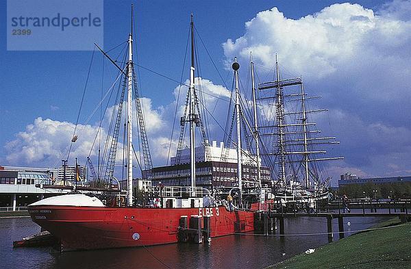 Open Air Hafen Museumsschiff am Hafen  Bremerhaven  Deutschland