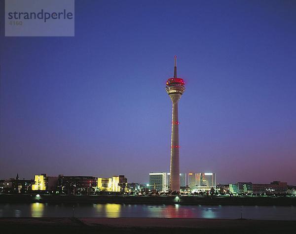Fernsehturm in Stadt  Nordrhein-Westfalen  Düsseldorf  Deutschland