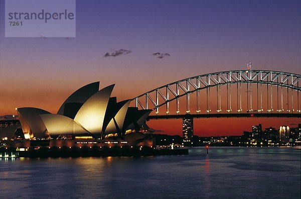 hoch oben beleuchtet Wohnhaus Sonnenuntergang Australien New South Wales Oper Sydney Sydney Opera House