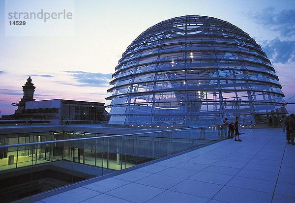 Kuppel des Regierungsgebäude  der Reichstag  Berlin  Deutschland
