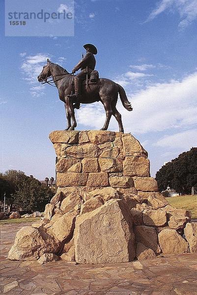 Untersicht of Reiterdenkmal  Windhoek  Namibia