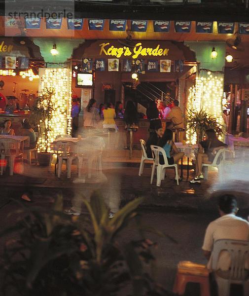 Menschen in bar  Bangkok  Thailand