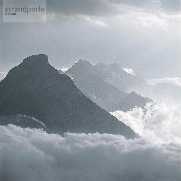 Gewitterwolken über Gebirge  Karwendel  Deutschland