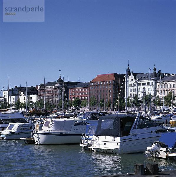 Yachten im Hafen  Helsinki  Finnland