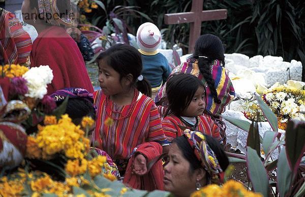 Menschen im Flower vermarkten  Todos Santos  Xela  Guatemala