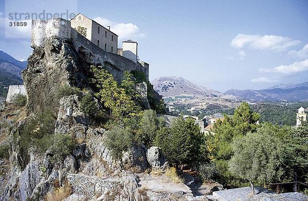 Burg am Berg  Zitadelle von Corte  Korsika  Frankreich