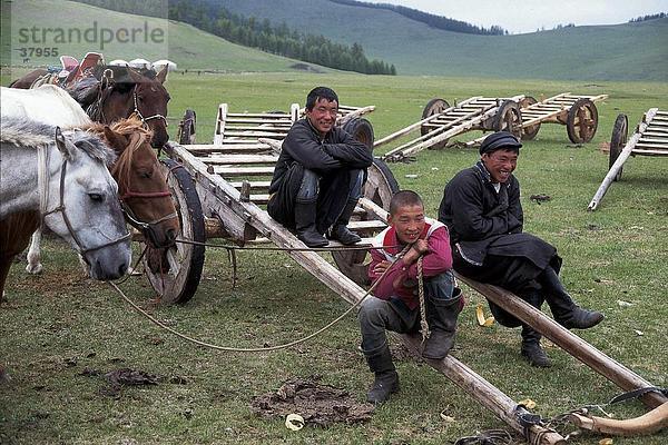 Mongol Leute sitzen auf Pferdewagen  unabhängige Mongolei