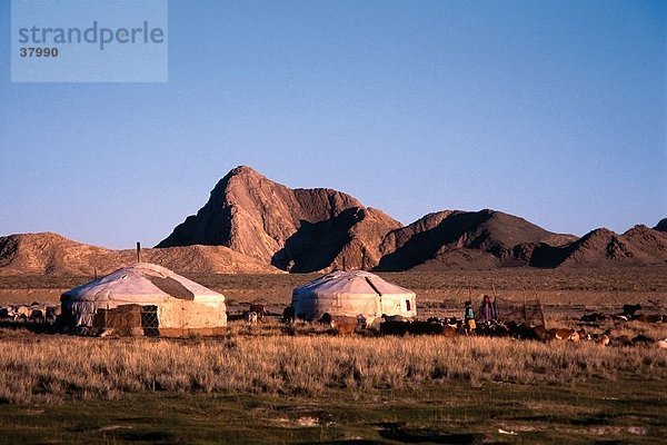 Nomadenvolkes mit Jurten  unabhängige Mongolei