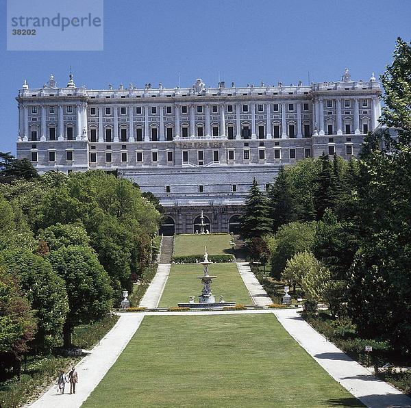 Fassade des Palais royal  Madrid  Spanien