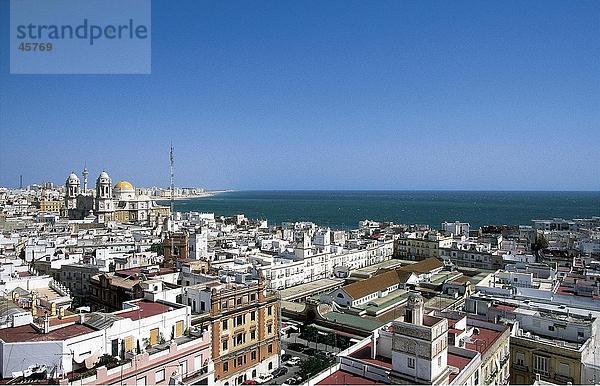 Luftbild der Stadt an der K??ste  Cadiz  Costa De La Luz  Andalusien  Spanien