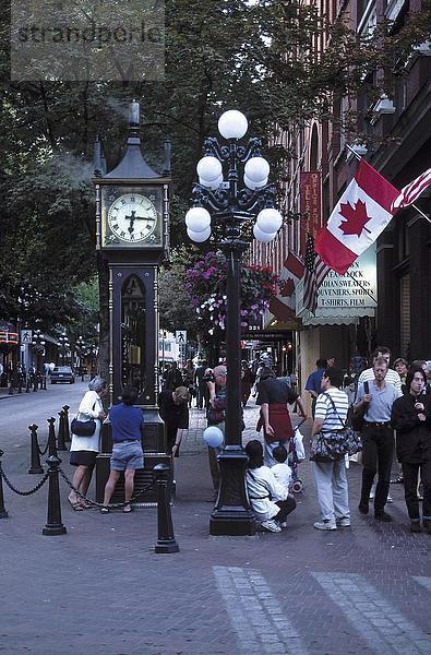 Menschen zu Fuß in Street  Vancouver  British Columbia  Kanada