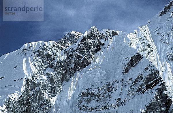 Schneebedeckte Berggipfel  Lhotse  Mt. Everest  Himalaya  Nepal
