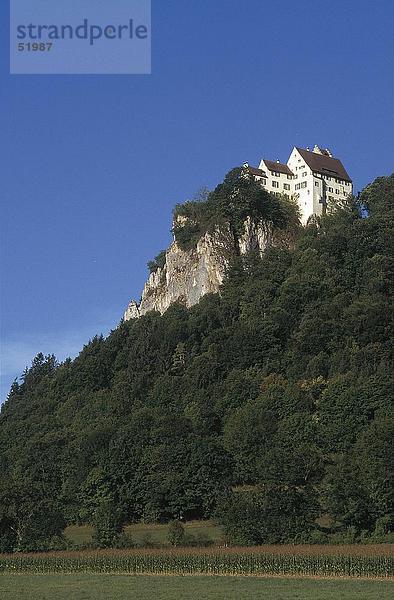 Burg am Berg  Schloss Werenwag  Donau  Schwäbischen Alb  Baden-Württemberg  Deutschland