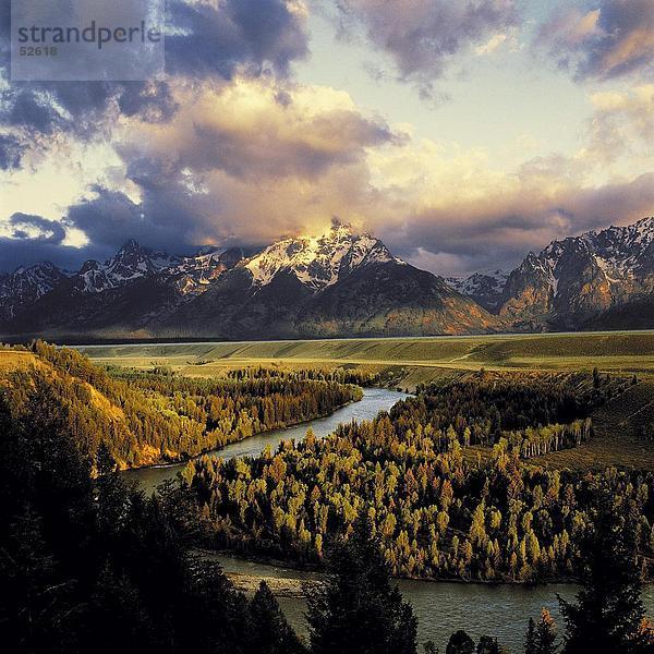 Wolken über Berge  Grand Teton National Park  Wyoming  USA