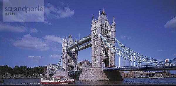 Brücke über Fluss  Tower Bridge  Themse  London  England