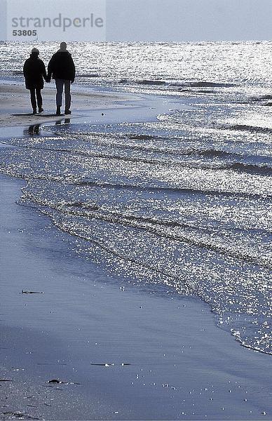 Silhouette von paar am Strand  Adria  Italien