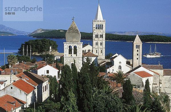 Kirche in der Stadt Küste  Insel Rab  Dalmatien  Kroatien