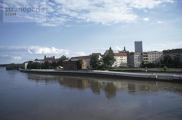 Stadt am Wasser  Frankfurt  Deutschland