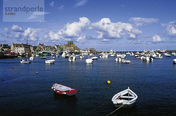 Boote im Ozean  Barfleur  Manche  Normandie  Frankreich