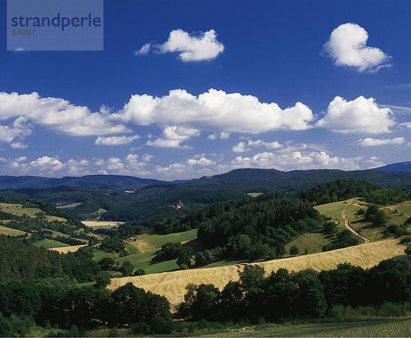 Bewölkung Himmel über ländliche Landschaft  Burg Ludwigstein  Witzenhausen  Werratal  Hessen  Deutschland