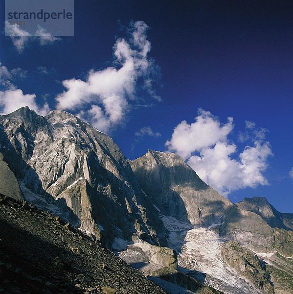 10003262  Bergen Bergell  Graubünden  Graubünden  Landschaft  Piz Cengalo  Piz Gemelli  Schweiz  Europa