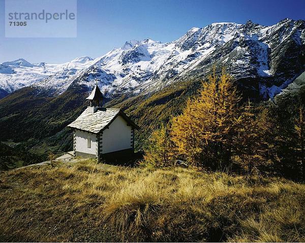 10048881  Bergkapelle Panorama  Herbst  der Heimischgartu  Saastal  Schnee  Wallis  Schweiz  Europa