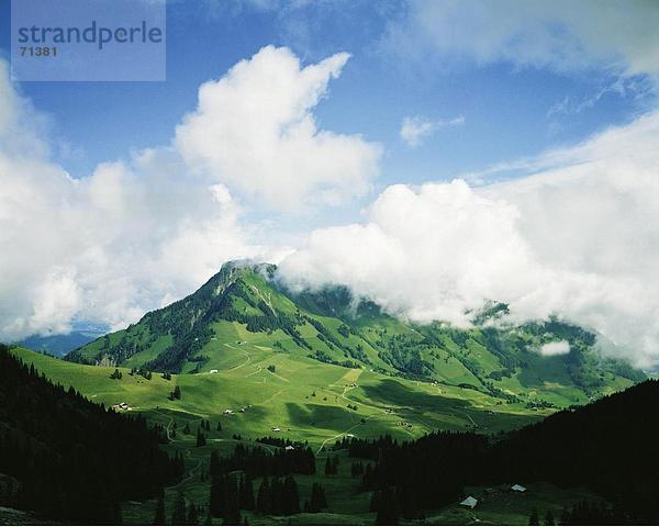 10055982  Berg-Panorama  Gebirge  Landschaft  Nidwalden  Schatten  Schweiz  Europa  Stanserhorn  Tiefe Wolken
