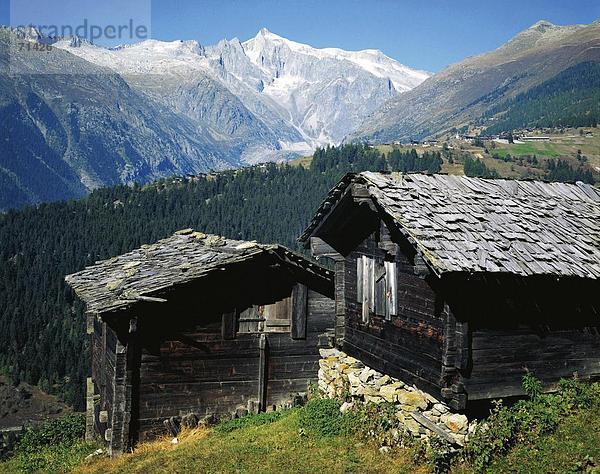 10057773  Alm  Berge  Eggen  Remote  Hütten  Ort  Scheunen  Schweiz  Europa  Wallis  Badewanne Horn