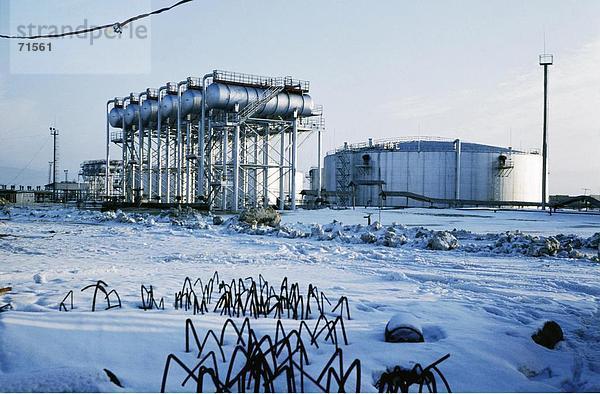 10087866  Öl-Unterstützung  Industrie  Russland  Schnee  Sibirien  Öltank