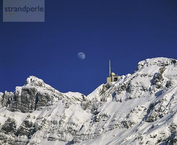 10185861  Appenzell  Bergstation  Felswand  Luftseilbahn  Seilbahn  Mond  Santis  Schweiz  Europa  winter