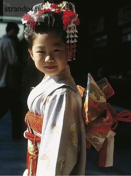 10320556  Haar Schmuck  Japan  Asien  Kimono  Mädchen  Porträt  Sichi-Go-San-Festival