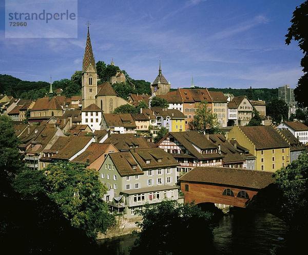 Europa baden fließen Fluss Altstadt Draufsicht Holzbrücke Schweiz