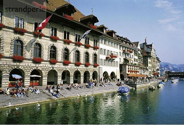 10505013  Stadt  Stadt  Luzern  Rathaus Quai  Reuss  River  Fluss  Tourist  Schweiz  Europa
