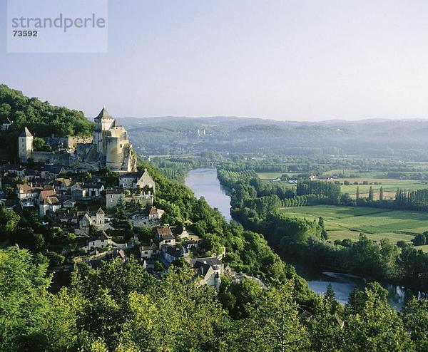 10521828  Ansicht  Castelnau  Dordogne  Tal  Frankreich  Europa  südwestlich  Europa