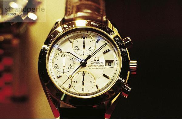 10552586  deluxe Uhr  Ausstellung  Basel  Basel  Schweiz  Europa  Omega Geschwindigkeit master  Schmuck  Watch  Armbanduhr  Uhr ein