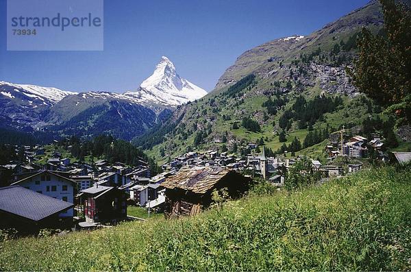 10558084  Landschaft  Dächer  Matterhorn  Sehenswürdigkeit  Berg  Schweiz  Europa  Überblick  Wallis  Zermatt