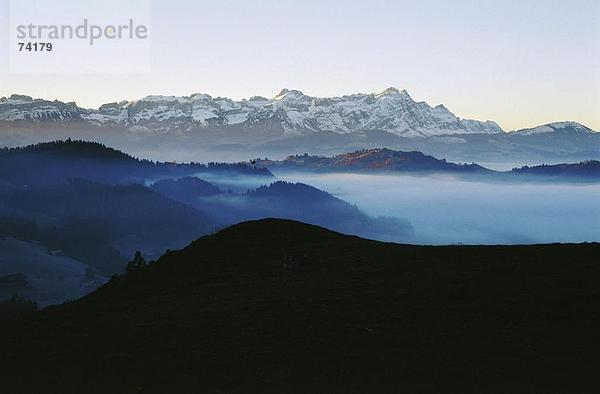 10609829  Landschaft  Alpstein  Ansicht  Appenzell Innerrhoden  Morgenstimmung  Nebelmeer  Panorama  Santis  Schweiz  Europa  moo