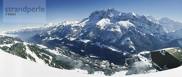 10618517  Bergstation  Champery  Gondel  Panorama  Schweiz  Europa  Ski Area  Tal  Überblick  Wallis  Berge