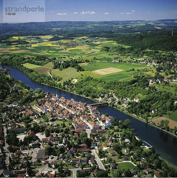 10623996  Diessenhofen  Luftaufnahme  Luftaufnahme  Rhein  River  Fluss  Thurgau  Schweiz  Europa