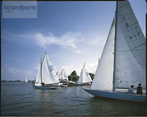 10631851  Boote  Freizeit  Gewässer  Holland  Kager Plassen  Niederlande  keine Modellfreigabe  See  Meer  Segel-Boote  Segeln