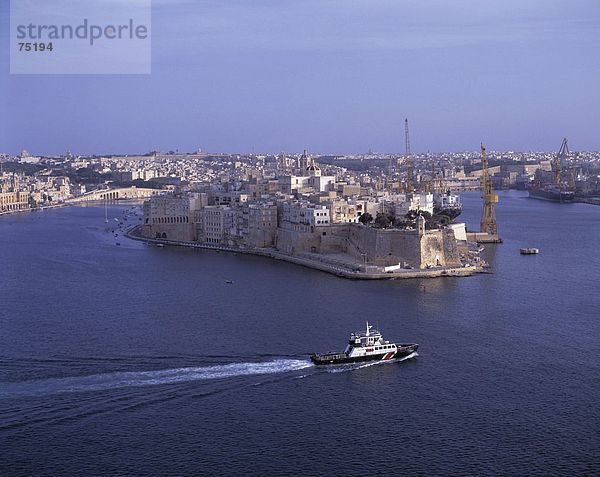 10633833  Grand Harbour  Küste  Malta  Meer  Schiff  Stadt  Stadt  Überblick  Valletta  Vittoriosa