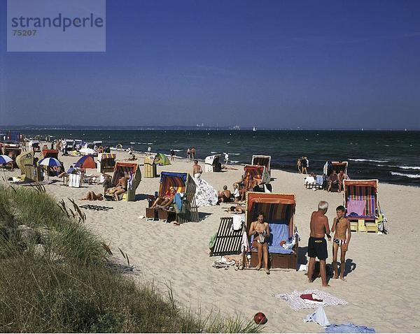 10633846  Baden  Strand  Deutschland  Europa  Urlaub  Freizeit  Küste  Menschen  Lübeck-Bucht  Meer  Person  keine Modellfreigabe  Bal