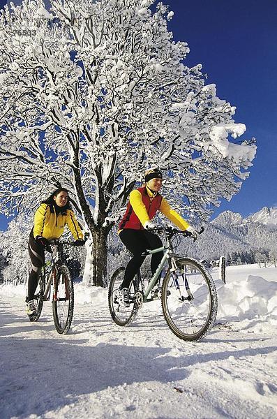 10644469  Baum  gehen  Fahrrad  Fahrrad  Fahrrad fahren  Fitness  Schnee  sport  Fahrrad  Fahrrad  Radfahren  Fahrrad  wa
