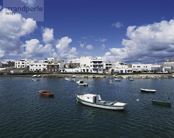 10647341  Arrecife  Boote  Hafen  Port  Kanarische Inseln  Inseln  Lanzarote  Meer  Spanien  Europa  Uferpromenade