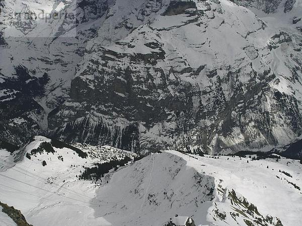Landschaftlich schön landschaftlich reizvoll Berg Alpen Berner Oberland Kanton Bern Schnee