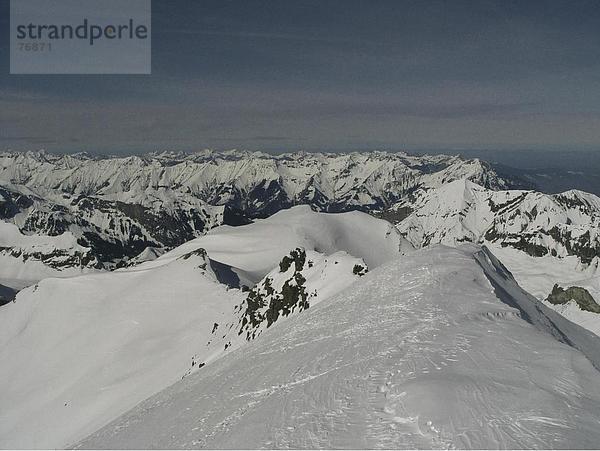 Panorama Landschaftlich schön landschaftlich reizvoll Europa Berg Alpen Berner Oberland Kanton Bern Schweiz