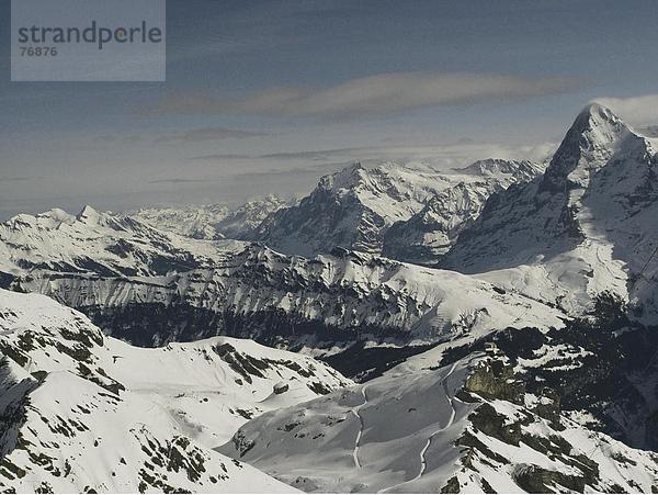 Landschaftlich schön landschaftlich reizvoll Berg Alpen Eiger Panorama Berner Oberland Kanton Bern