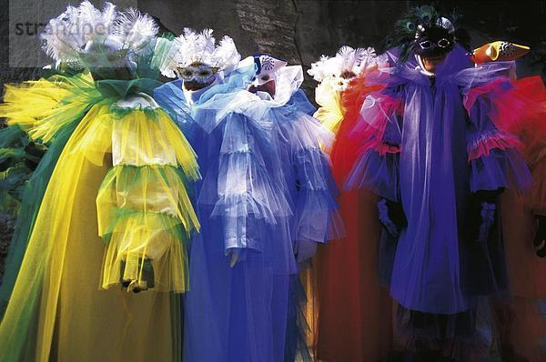 10648023  Tradition  hell  Farben  Group  Italien  Europa  Karneval  Kostüme  Masken  Tradition  Venedig  Veneto  verkleidet sich