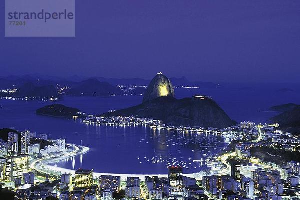 10648126  Brasilien  Südamerika  Guanabara Bay  Küste  Brot  Meer  Nacht  Nacht  Rio De Janeiro  Stadt  Stadt  Zucker  Überblick