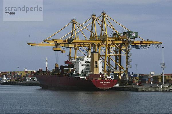 10649464  Container  Frachtschiff  Fracht  Hafen  Hafen  Port  Industrie  Schiff  Versand